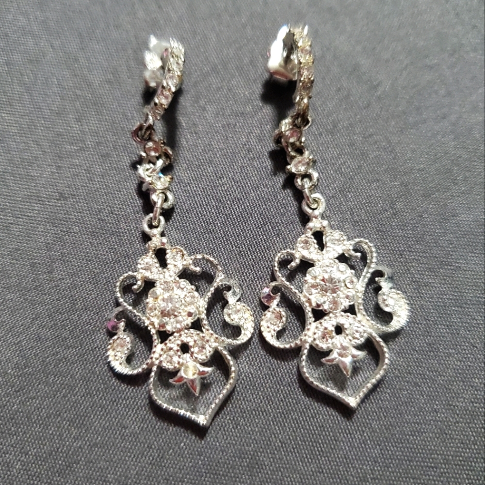 Estate, Silver Tone, Dangle Vintage Design Earrings